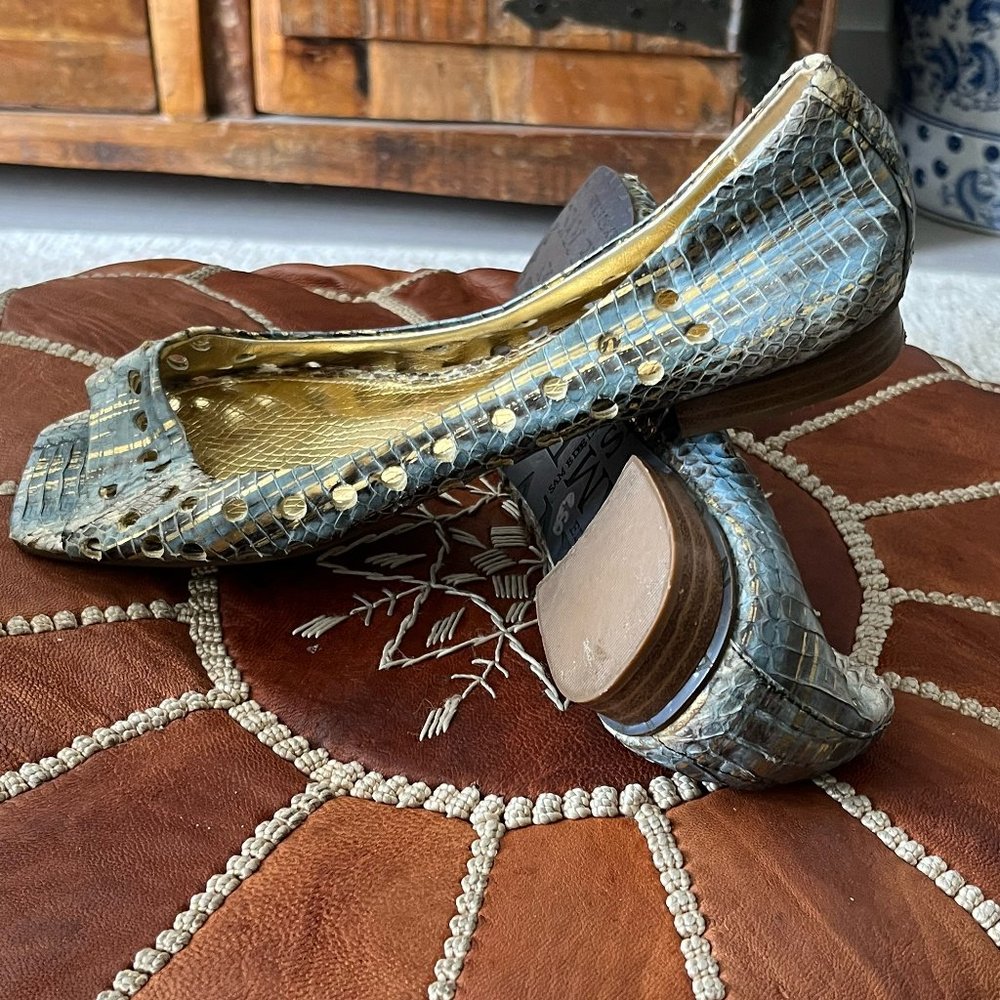Sam Edelman size 8 square peep toe flat sandals.